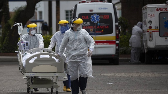 Colombia se encuentra en su tercer y más virulento pico de la pandemia que desde hace varias semanas.