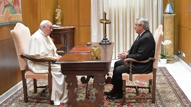 Reunión entre el papa Francisco y el presidente de Argentina, Alberto Fernández. 