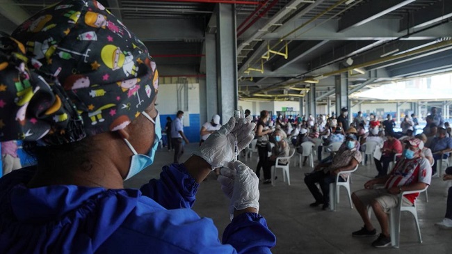 Las personas de 12 a 49 años que padecen comorbilidades como Artritis reumatoide, Lupus y otras enfermedades contempladas quedaron priorizadas en el PNV.