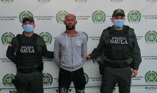 Yeison José Rojas Alarcón, alias ‘El Calvo’, deberá responder ante las autoridades por el delito de extorsión.