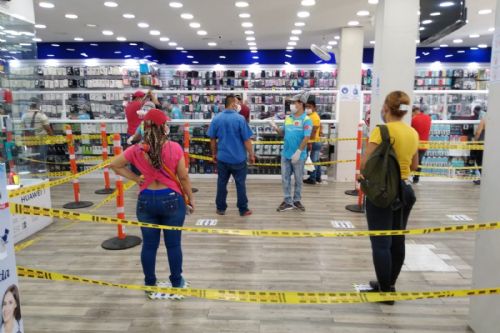 Los comerciantes de Santa Marta están motivados por la primera jornada del día sin IVA.