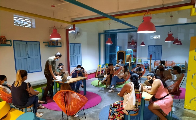 ‘Tras la Perla’ presenta una programación que resalta los emprendimientos y personajes que dan vida a Pescaíto. 