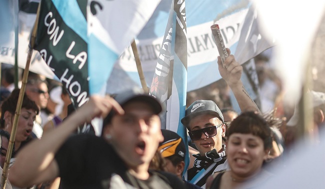El descontento con el gobierno ha crecido en el país, sobre todo entre los jóvenes.