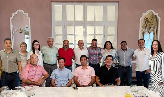 En la gráfica los concejales de Distrito de Santa Marta quienes se alistan para iniciar las sesiones.