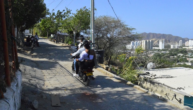 De acuerdo con la comunidad, los taxis no suben hasta el cerro por temor, sin embargo, uno de los aspectos en los que enfatizaron es que actualmente la seguridad es buena en ese sector.