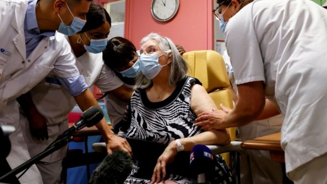 Fue la ministra de Salud de Argentina, Carla Vizzotti, quien animó a su país a aumentar el ritmo de vacunación contra la covid-19.