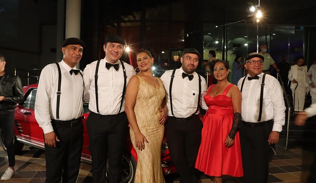 La directora de Desarrollo Curricular y de Docencia, Leynin Caamaño Rocha, estuvo acompañada por el jefe de la oficina de Admisiones, Registro y Control Académico, Edwin Gutiérrez Boto, el director de programa de Derecho, Christian Rodríguez Martínez y los docentes Andrés Sanchez, el director del CREO, y Wilson Velásquez.