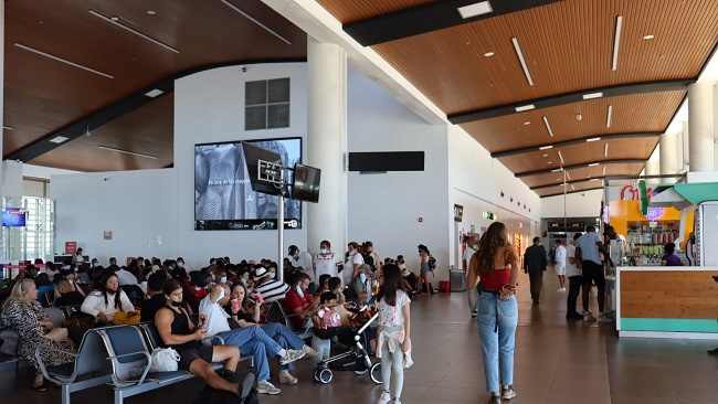 Para el 2023, el Aeropuerto Internacional Simón Bolívar podrá transitar a 5 millones de viajeros. 