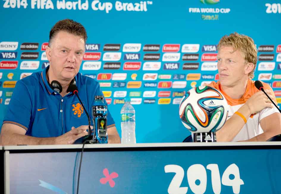 Van Gaal dijo que hay varias cosas que le molestan sobre el partido, pero la que más le incomoda es que un plantel encara la posibilidad de volver a casa con derrotas.