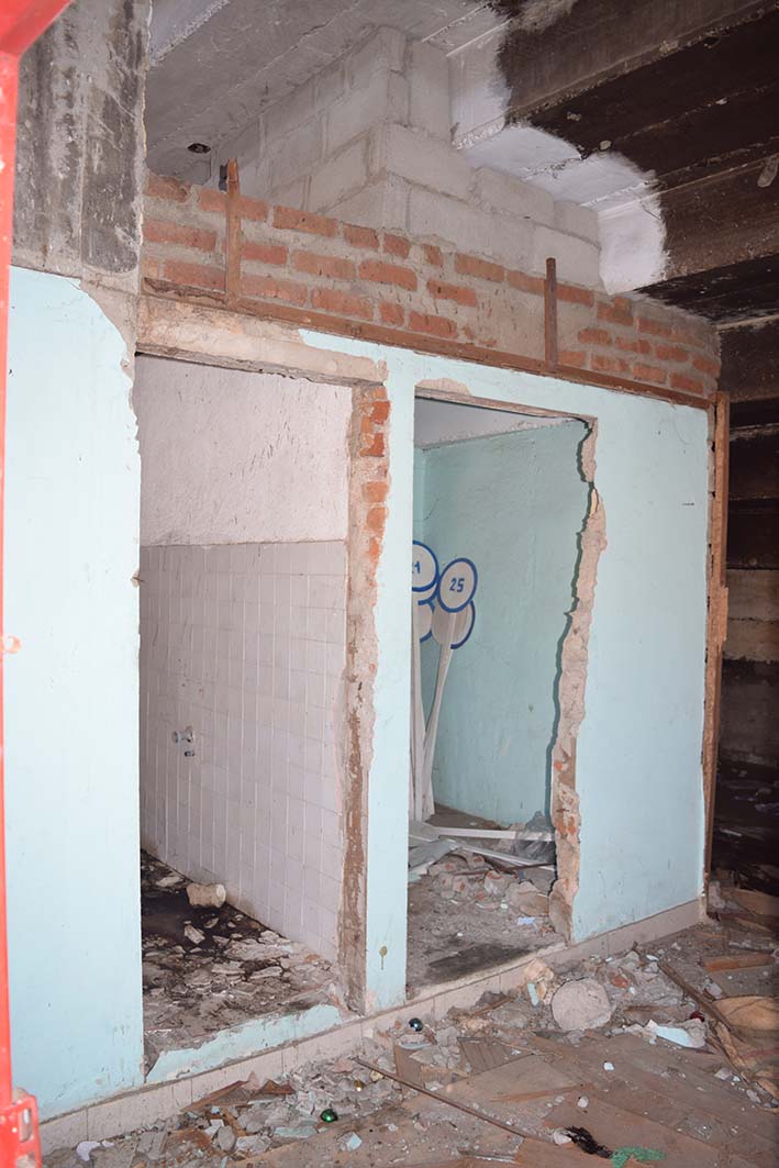Los delincuentes han saqueado completamente las instalaciones.