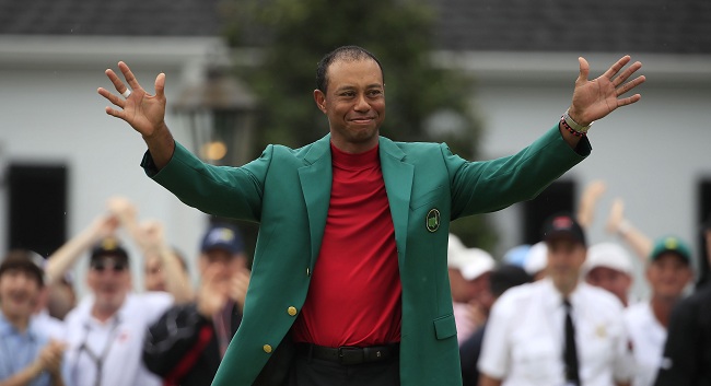 Con un resultado final de 13 bajo el par, Woods ha prevalecido sobre sus compatriotas Dustin Johnson (-12), Xander Schauffele (-12) y Brooks Koepka (-12) para hacerse con su décimo quinto grande.