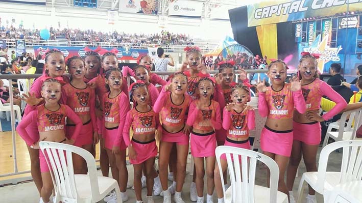 Las niñas representarán a taganga y la ciudad en la competencia deportiva de gimnasia rítmica.