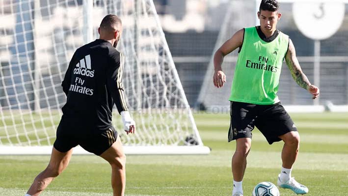 El colombiano James Rodríguez  y Eden Hazard completaron el entrenamiento del Real Madrid con el grupo, con lo que cada vez toma más cuerpo la posibilidad de su reaparición este sábado