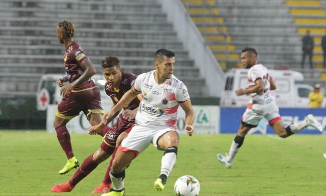 Cúcuta derrotó de visitante a Tolima y lo baja de la punta que ahora comparte con el Junior de Barranquilla.