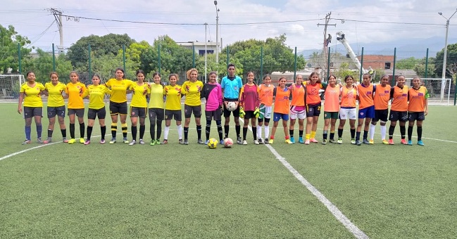 Las selecciones prejuvenil y juvenil se enfrentaron en juego preparatorio para los zonales clasificatorios al campeonato nacional.