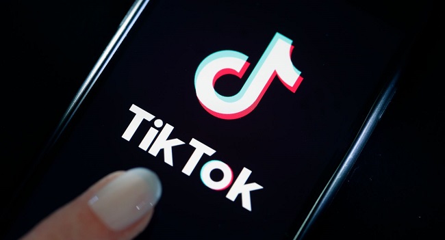 El mandatario dijo que TikTok tendrá que cerrar el 15 de septiembre si no acepta ser comprada por parte de Microsoft, que está inmersa en negociaciones para su adquisición.