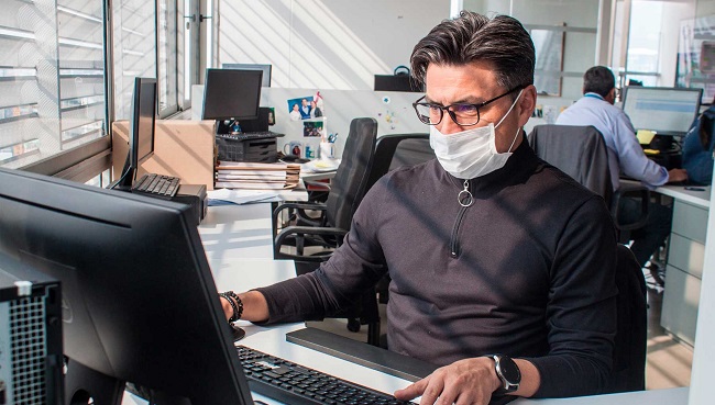Entre las recomendaciones dadas por el Gobierno Nacional, está incluido mantener el teletrabajo para continuar evitando los riesgos de contagio.