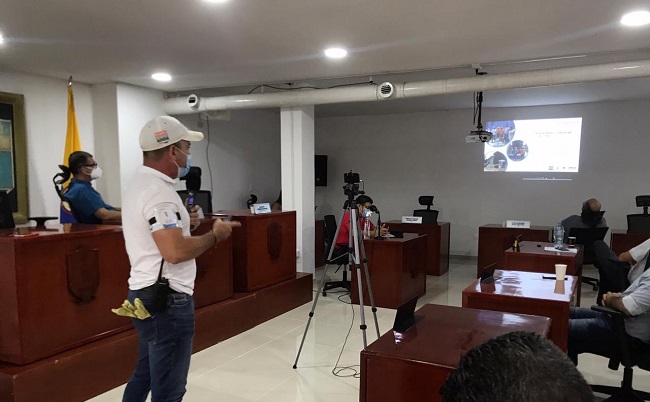 El gerente de la Essmar, José Dajud, asistió al debate de control político en el Concejo de Santa Marta, en donde además de rendir un  informe sobre los avances de obras para el abastecimiento de agua en la ciudad, explicó el déficit económico con que se cerrará el año.