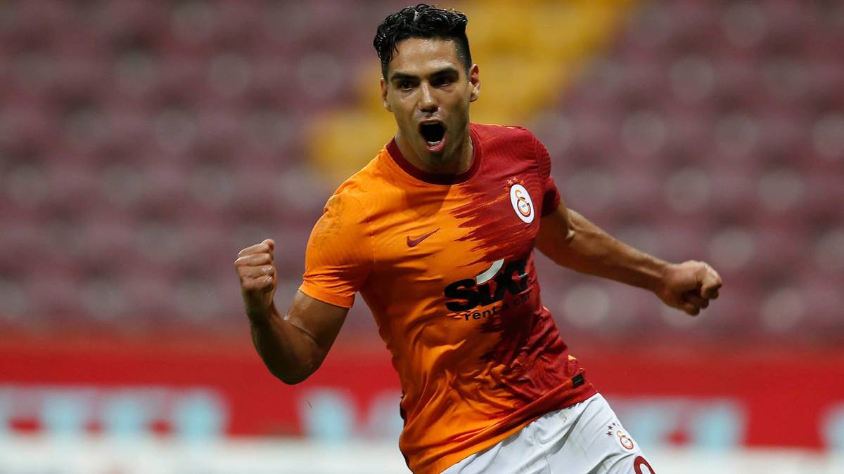 El goleador samario estaría arreglando su salida del Galatasaray de Turquía para vincularse al Inter de Miami de David Beckham.