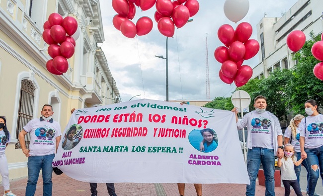 César Fernández, líder social y defensor de Derechos Humanos fue el organizador de una marcha pacífica para exigir explicaciones a las autoridades de la desaparición de los niños en jurisdicción de Minca, área rural de Santa Marta.
