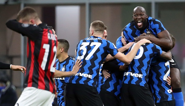 Inter venció al Milan y avanza a las semifinales de la Copa de Italia.
