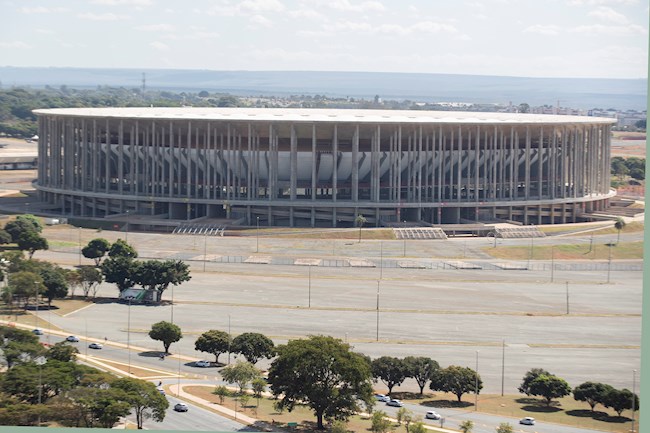  Vista exterior del estadio Mané Garrincha, una de las cuatro sedes de la Copa América 2021 hoy, en Brasilia (Brasil).EFE