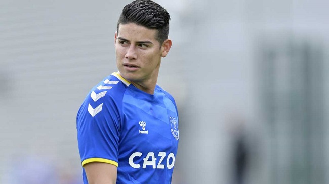 El jugador colombiano, James Rodríguez, se entrena con el Everton a la espera de tener una oportunidad de jugar.