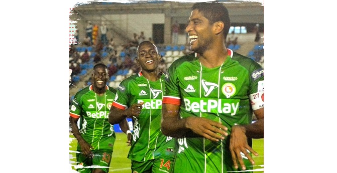 El jugador nacido en Santa Marta Luis Carlos Ruiz celebró su gol ante el Unión Magdalena. Foto: @cortuluaoficial