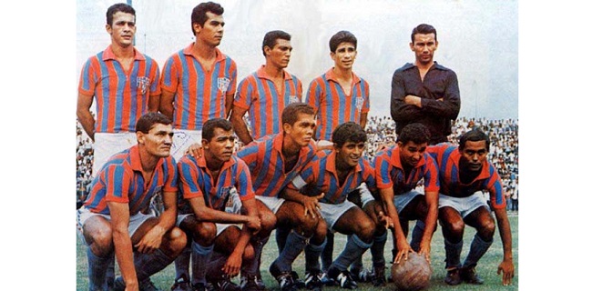 Foto archivo Unión Magdalena campeón Apertura 1968. Parados de izquierda a derecha: Wilson Baratta “Pipico”, Eugenio Samaniego, Alfredo Arango, José Quiñones, Justo Ramón Sayas. Abajo en el mismo orden: Obdulio Torres, Manuel Manjarrés, Aurelio Palacios, Pedro Vásquez, Pablo Huguett y Leandro “Odacyr” López.