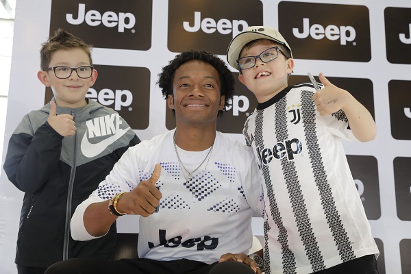 Juan Guillermo Cuadrado destacó la capacidad profesional del entrenador argentino Néstor Lorenzo.