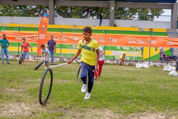 Durante las fases del evento recreativo, cultural y de aprovechamiento del tiempo libre, se desarrollaron competencias en 16 juegos tradicionales típicos de la Región.