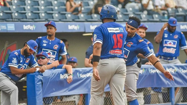 La novena atlanticense llegó a 18 victorias en el torneo nacional y lidera el ‘todos contra todos’ del certamen.