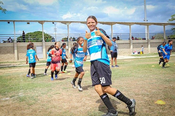 Esta copa no solo promueve el talento futbolístico femenino, sino que destaca a Santa Marta como un destino deportivo de renombre.