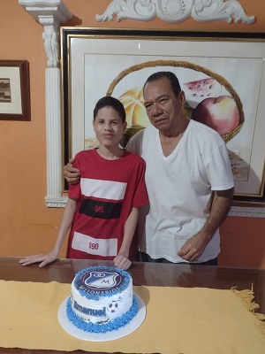 En sus cumpleaños todos los años nunca falla su torta alusiva a Millonarios