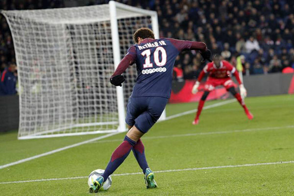 Neymar se despide del PSG donde pasó sin pena ni gloria. 