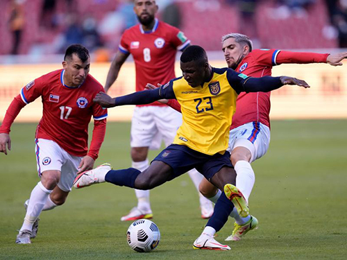 Ecuador viene de un nuevo empate en su visita ante Venezuela y necesita sumar puntos ante una selección de Chile necesitada.