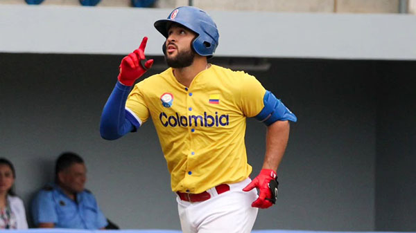 El seleccionado colombiano es líder en el B del torneo, con puntaje perfecto.