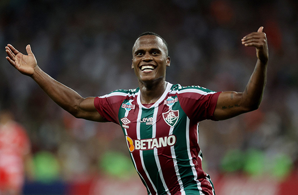El extremo izquierdo en definitiva ha logrado resaltar por sus destacadas actuaciones en Fluminense. 