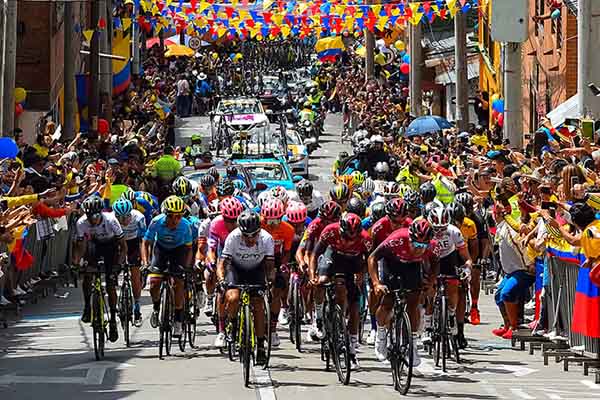 Las ediciones de 2018 y 2019 fueron ganadas por Egan Bernal y Miguel Ángel López, respectivamente.