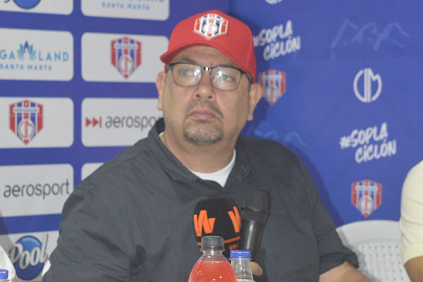 Álvaro Hernández técnico del Unión Magdalena para la temporada 2024 l. 