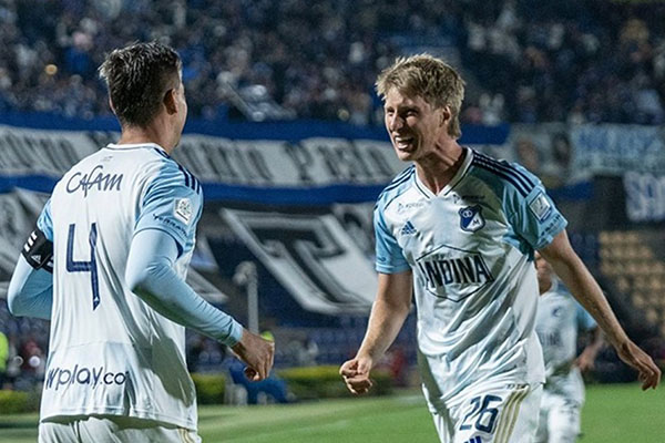 Junior en condición de visitante en la altura no ha conseguido victorias ante eso Millonarios se frota las manos debido a su necesidad de meterse en los cuadrangulares.