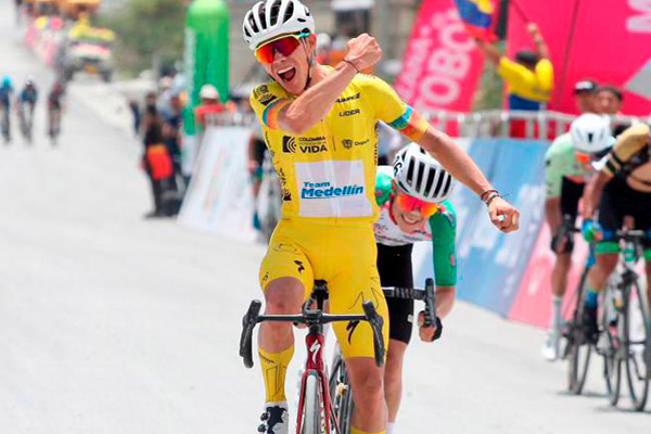 Esta decisión del TAS es un duro golpe para el Astana y un alivio para López. El ciclista colombiano podrá ahora cobrar los salarios que le corresponden y limpiar su nombre de las acusaciones de dopaje.