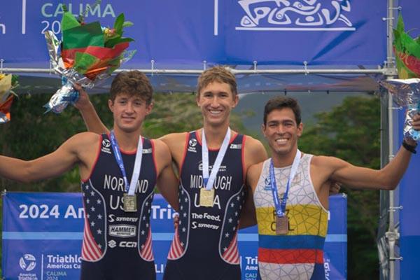 El colombiano Hugo Mario Ruíz consiguió la presea de bronce en estas justas deportivas. 