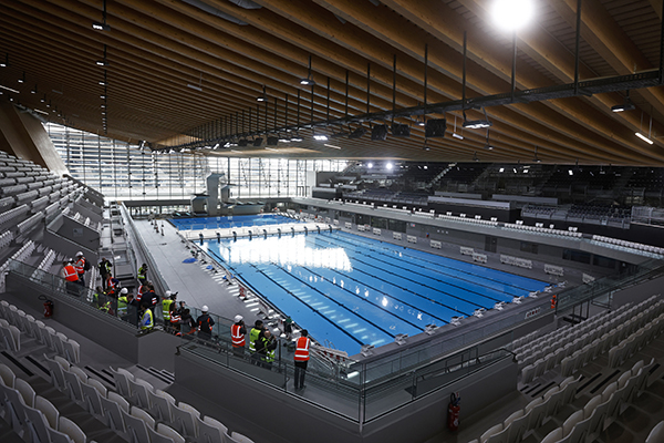 Se han puesto a la venta casi 11 millones de entradas para los eventos deportivos que se disputarán desde el día 24, dos días antes de la inauguración, y hasta el 11 de agosto. En la gráfica, vista interior del Centro Acuático, en Saint Denis. (Foto EFE/EPA/Yoan Valat) Se han puesto a la venta casi 11 millones de entradas para los eventos deportivos que se disputarán desde el día 24, dos días antes de la inauguración, y hasta el 11 de agosto. En la gráfica, vista interior del Centro Acuático, en Saint Denis. (Foto EFE/EPA/Yoan Valat)