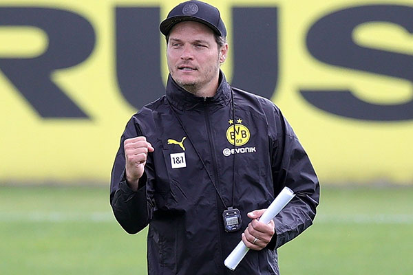 Ottmar Hitzfeld, entrenador de Borussia Dortmund. Ottmar Hitzfeld, entrenador de Borussia Dortmund.