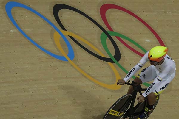 Brasil, Rio de Janeiro. 15 de agosto de 2016. Avanza la competencia de Ciclismo de Pista de los Juegos Olímpicos Río 2016. En la foto: El colombiano Fernando Gaviria. (Colprensa - Mauricio Alvarado)