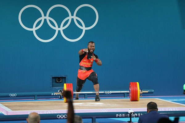 Jeison López se subió al segundo lugar del podio en la categoría de los 89 kilogramos. Es la presea número 36 de Colombia en Juegos Olímpicos. Jeison López se subió al segundo lugar del podio en la categoría de los 89 kilogramos. Es la presea número 36 de Colombia en Juegos Olímpicos.