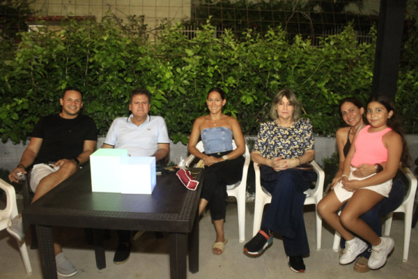 Carlos Felipe Dávila, Iván Gutiérrez, Andrea Gutiérrez, Luz Marina Gutiérrez, Tatiana Gutiérrez y Fiorella Pujana.