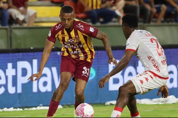 Santa Fe y Tolima van por la búsqueda de los primeros lugares, al ser dos de los mejores equipos del campeonato nacional.