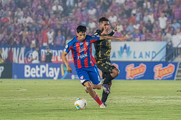 Unión Magdalena se encuentra a un paso de asegurar su regreso a la primera división del fútbol colombiano tras golear 4-0 a Llaneros en el partido de ida de la final del Torneo BetPlay Dimayor ll.